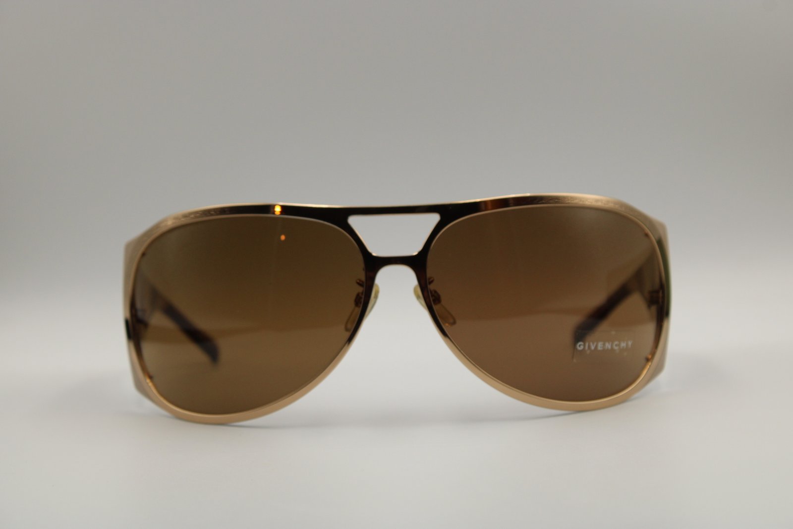 GIVENCHY SGV 219 - 300