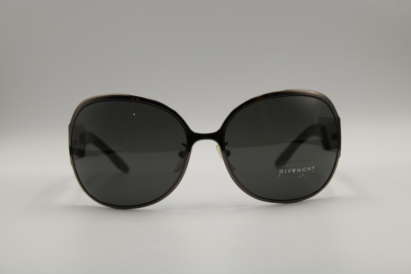 GIVENCHY SGV 324 - 568Y